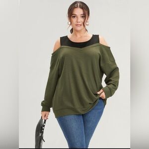 NWT Bloomchic Colorblock Contrast Waffle Knit Cold Shoulder Sweatshirt